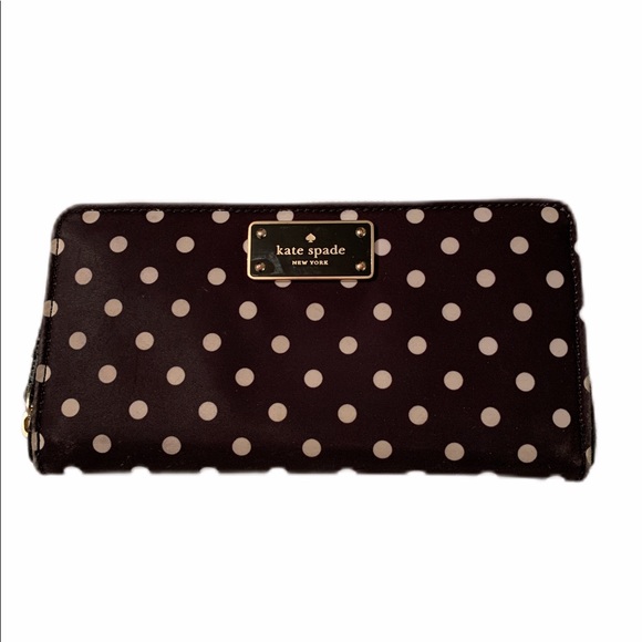 kate spade Handbags - Kate spade polka dot wallet! ❤️💕❤️💕